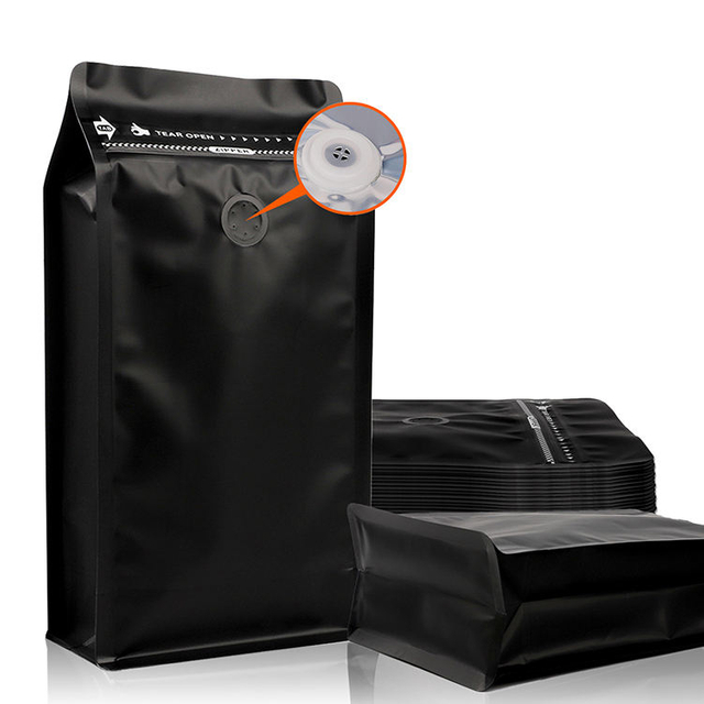 Coffee bags with valves