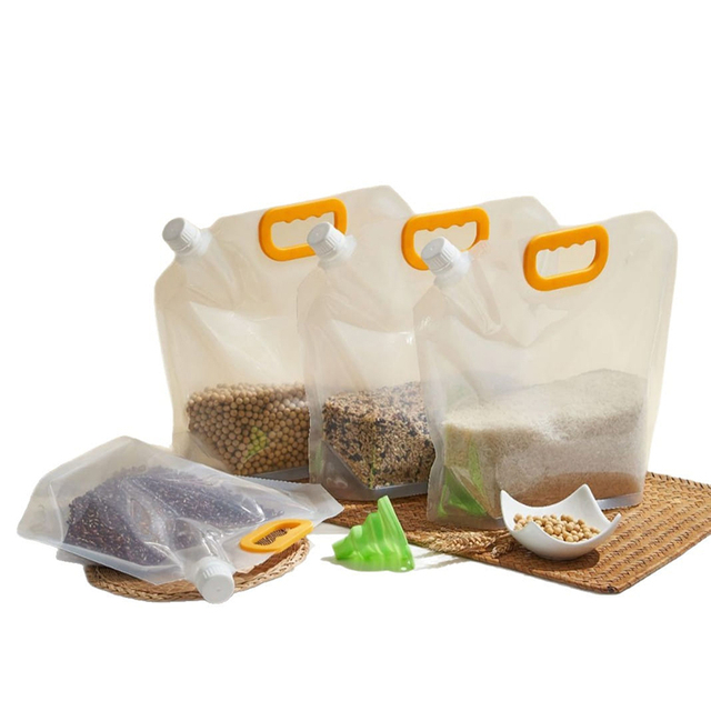 Spouted Plastic Bag with A Handle